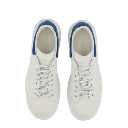 OVERSIZED SNEAKER