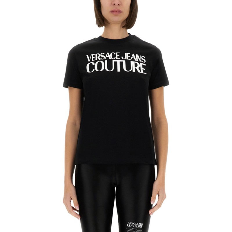 T-SHIRT WITH LOGO