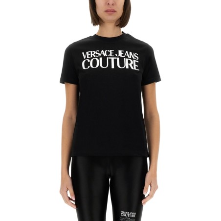 T-SHIRT WITH LOGO
