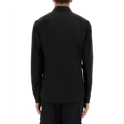 SHIRT WITH V-EMBLEM