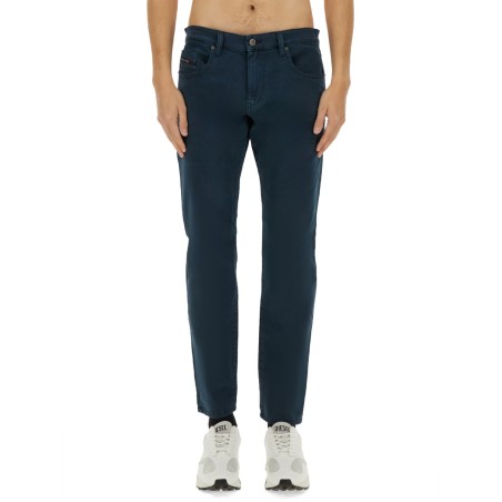 JEANS 2019 D-STRUKT