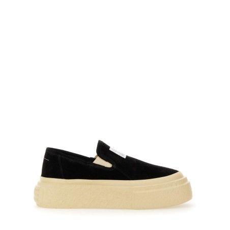 LEATHER SNEAKER