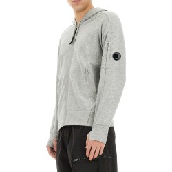 ZIP SWEATSHIRT.