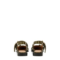 BALLERINA WITH BUCKLE
