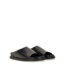 LEATHER SANDAL