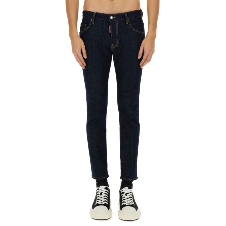 SKATER JEANS