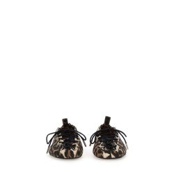 LACE-UP BALLERINA