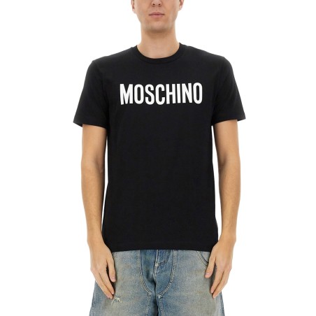 T-SHIRT WITH LOGO