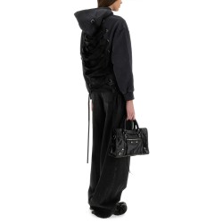 ZIP SWEATSHIRT.