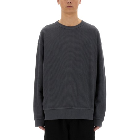 "VERSATILE" SWEATSHIRT
