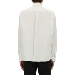 SHIRT WITH LOGO PLAQUE