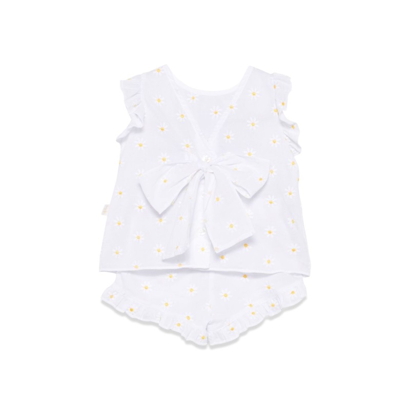 WHITE TWO-PIECE SUIT