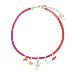 NECKLACE WITH PENDANTS