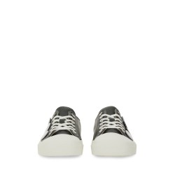 SNEAKERS WITH PINS