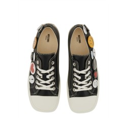 SNEAKERS WITH PINS