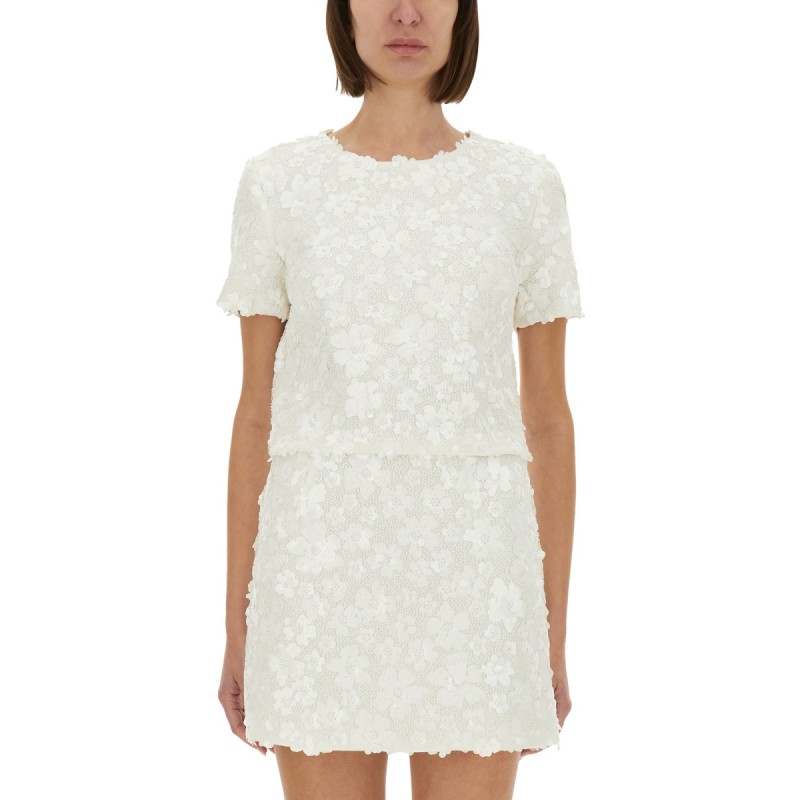 TOP WITH FLORAL APPLIQUÉS