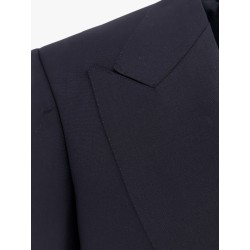 Wool suit with wide lapel