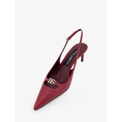 Leather decolletè slingback with metal logo