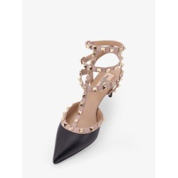 Rockstud leather decolleté slingback