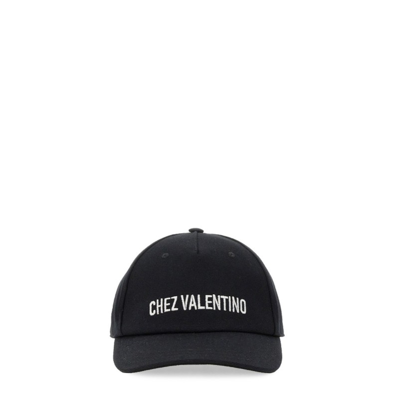 BASEBALL CAP WITH EMBROIDERY