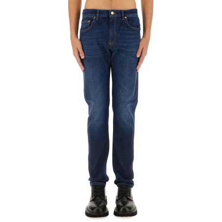 JEANS IN DENIM