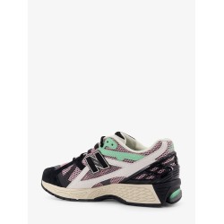 1906U low-top mesh sneakers