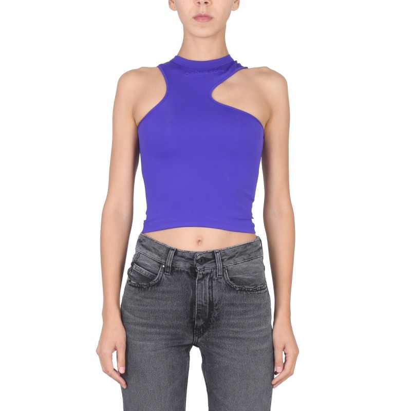TOP WITH EMBOSSED LOGO