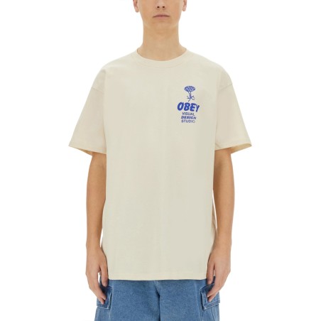 "BUILDING STRONG MINDS" T-SHIRT