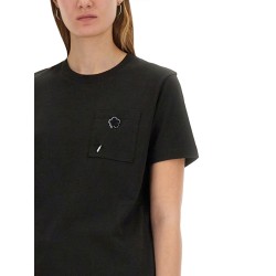 "BOKE FLOWER PIN" T-SHIRT