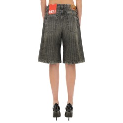 "DE-SIRE" SHORTS