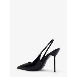 Lidia patent leather slingback decolleté
