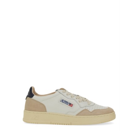 SNEAKER "MEDALIST" LOW