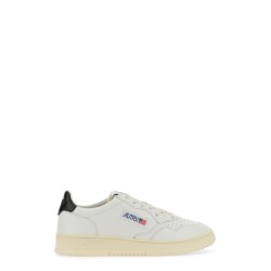 SNEAKER MEDALIST LOW