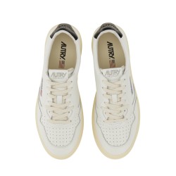 SNEAKER MEDALIST LOW