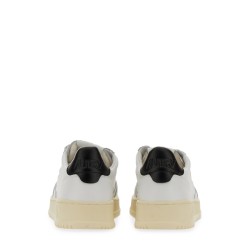 SNEAKER MEDALIST LOW