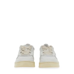 SNEAKER MEDALIST LOW