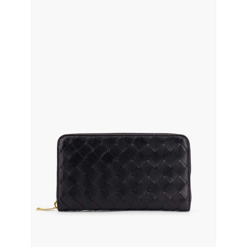 Leather wallet with woven motif