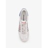 Low-top leather sneakers with denim profiles