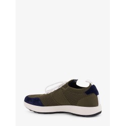 Low-top mesh sneakers with suede profiles