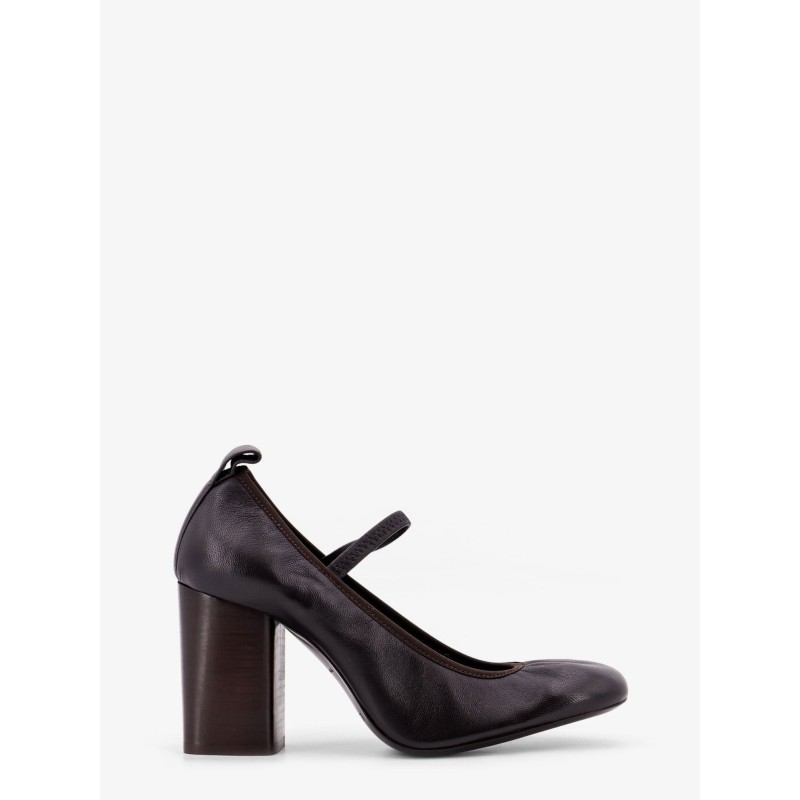 Leather ballerinas