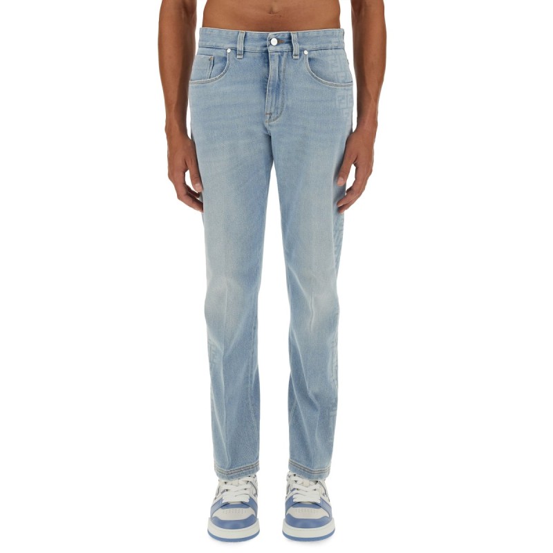 JEANS IN DENIM