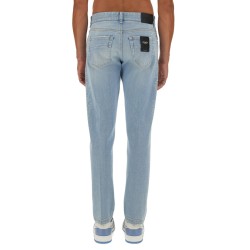 JEANS IN DENIM