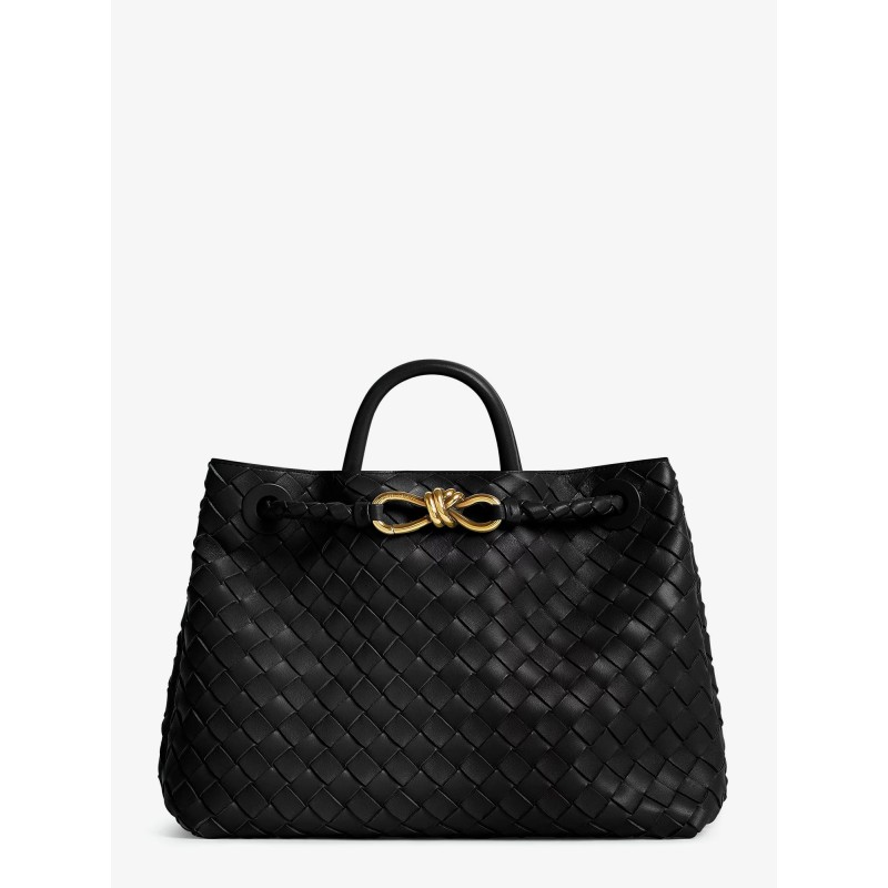 Andiamo leather shoulder bag with Intrecciato motif