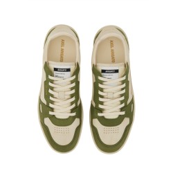 SNEAKER "SAYS IT"