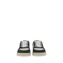 SNEAKER "SAYS IT"