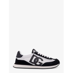 Low-top mesh sneakers with suede inserts