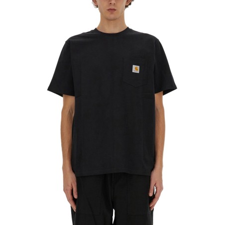 T-SHIRT CON TASCA