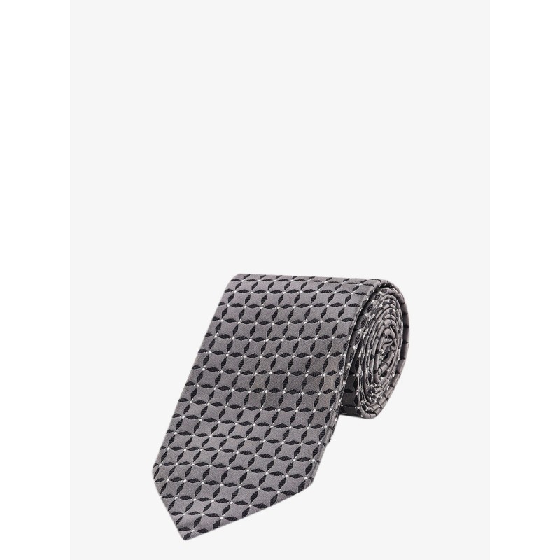 Silk tie