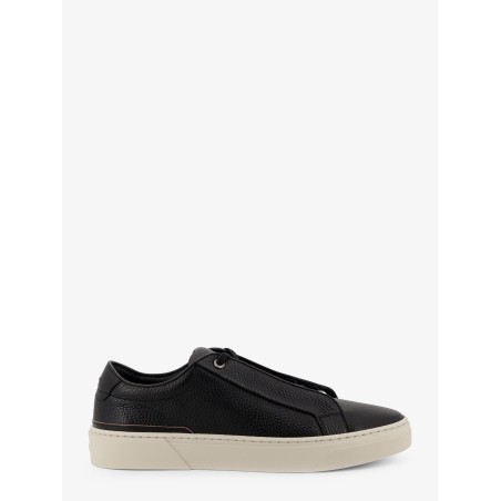 Low-top leather sneakers