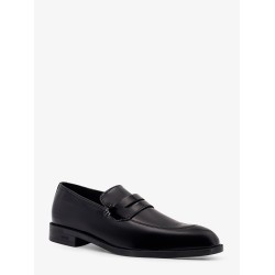 Patent leaher loafers